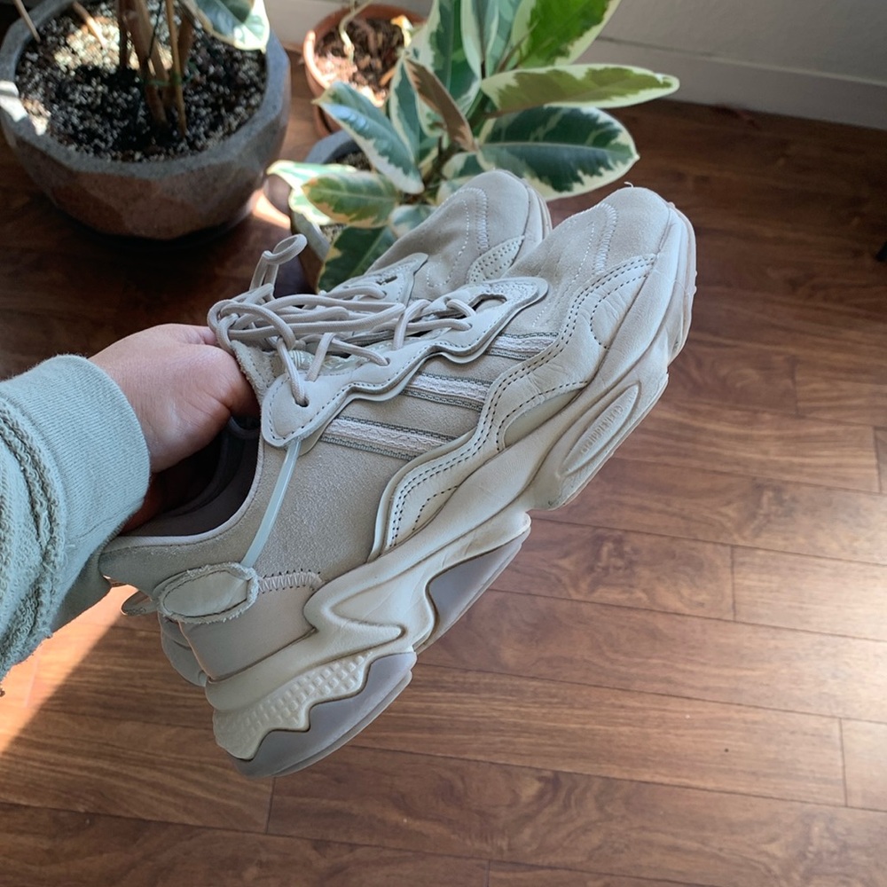 Adidas ozgewoo feather grey